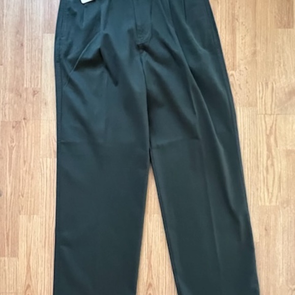 NWT Levi Dockers Womens Hunter Green Khaki Pants High Wide Pleated 14/32 - Picture 4 of 11